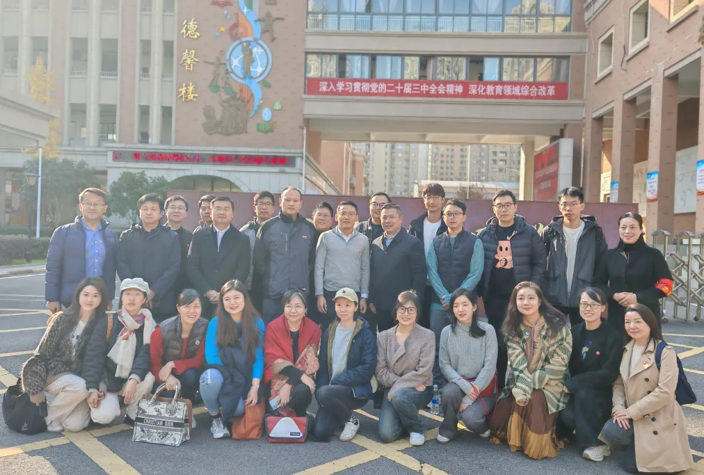 知恩公益搭桥，华平团建走进特校